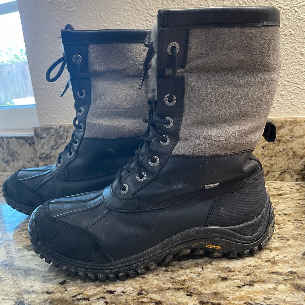 UGG Adirondack / butte Black and Grey